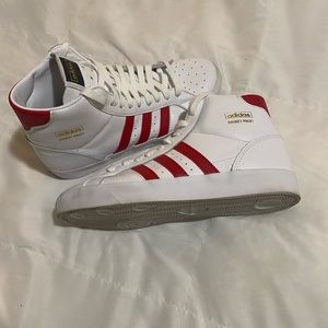 Adidas Hightop Sneakers